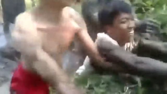 Рыбалка на болоте руками смотреть онлайн