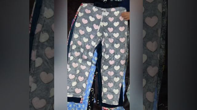 Флис штаны xl экстра-крем , 13,4 кг , 44 шт , цена 6 евро/кг, Америка