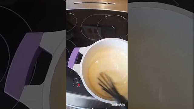 Простой и очень вкусный заварной крем без муки и крахмала! смотреть онлайн