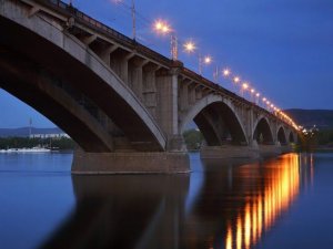 Ночная прогулка за Царской Шаурмой в Красноярске,парк на Вавилова и ТюЗ.