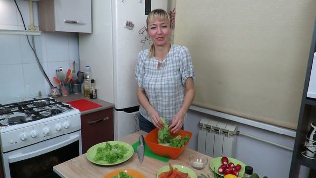 Лёгкий салат с сёмгой и свежими овощами смотреть онлайн