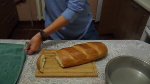 Как ровно порезать свежий хлеб