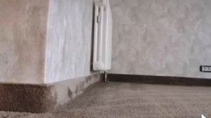 Укладка ковролина с плинтусом