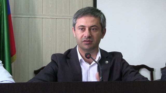 Глава Ботлихского района Руслан Гамзатов провел еженедельное плановое совещание - 31.07.2023г.