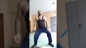 Как научиться крутить нунчаки