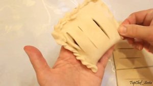 РЕЦЕПТ ВКУСНЕЙШИХ СЛОЕК С ВИШНЕЙ/// Слойки из дрожжевого теста.Домашняя выпечка