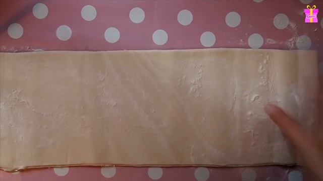 Булочки розочки с яблоками.