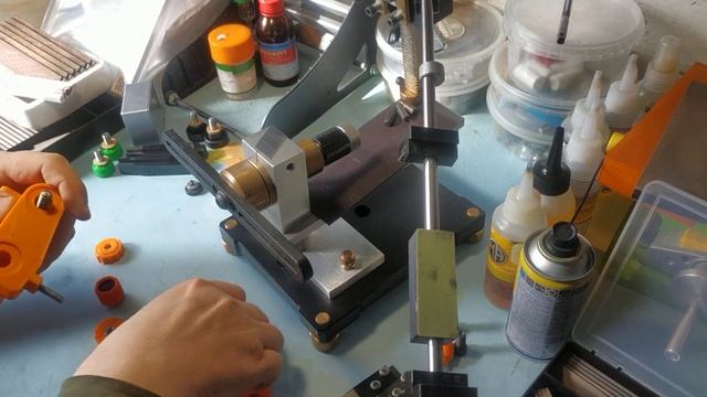 Навесной столик для точилки MadEdge смотреть онлайн