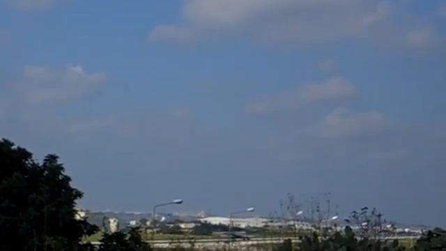 Malta airport. смотреть онлайн