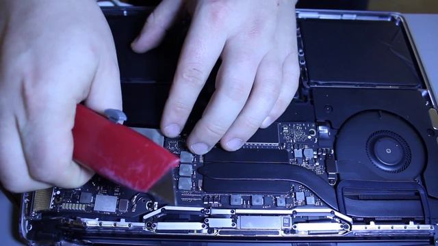 How to install and remove SSD on Macbook Pro 2016 & 2017 and up A1708 смотреть онлайн