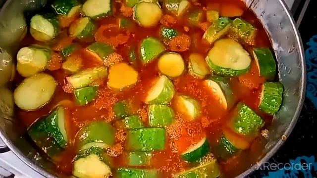 ЗАКРЫВАЮ ТАЗАМИ КАЖДЫЙ ГОД И ВСЕГДА МАЛО! Резаные огурцы в кетчупе "Чили".Самые вкусные за 15 минут
