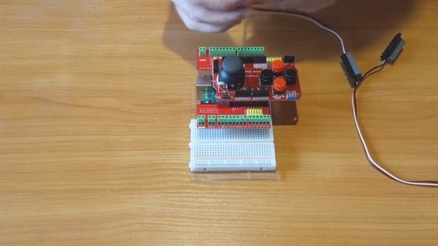 04. FLProg. Arduino без написания кода. Блоки  AND, триггер TT и кнопки джойстик-шилда.
