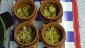 ТРИ БЛЮДА В ГОРШОЧКАХ. МЯСО.