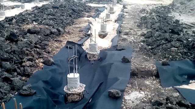 Бюджетный свайно-ростверковый фундамент своими руками.