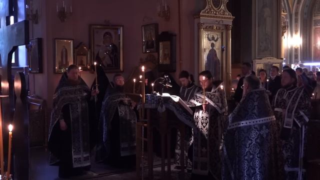 Великий четверг. Чтение 12 Страстных Евангелий смотреть онлайн