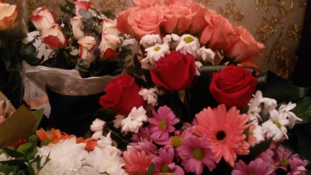 У мамы день рождения С ДНЕМ РОЖДЕНИЯ МАМОЧКА !!!!!!!!???? смотреть онлайн