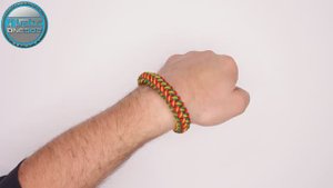 Браслет из паракорда