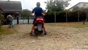 Катаемся на скутере