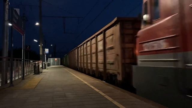 Платформа «Молоди» («Колхозная»). Электропоезда ЭП2Д-0148, ЭП2Д-0151, ЭП2Д-0044 следует резервом смотреть онлайн