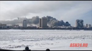 Крупный пожар в Хэйхэ отлично видно с набережной реки Амур в Благовещенске