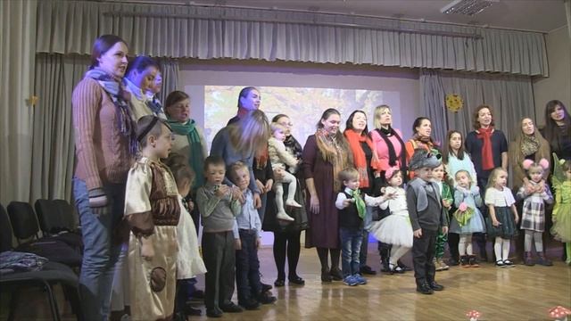 Спектакль по сказке В. Сутеева "Под грибом" смотреть онлайн