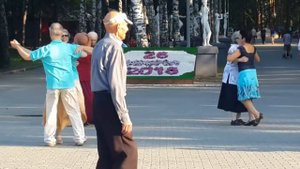 Стареет только тело и никогда, слышишь ты, никогда не стареет душа.