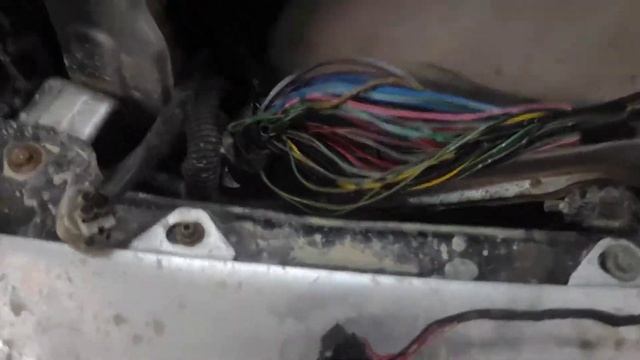 Mitsubishi Pajero пропали габариты левого борта смотреть онлайн