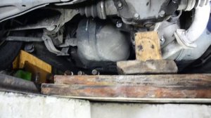 Замена сайлентблоков заднего редуктора на Киа Соренто II (Kia Sorento II).