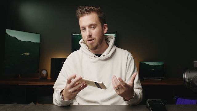 iPhone vs Android | The Better Video Camera Is.... смотреть онлайн