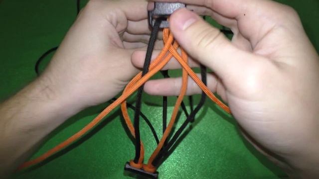 "На паракорде" Плетение "Протектор" (Paracord Protector Bracelet)