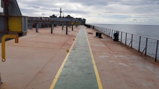 На палубе балкера - 300 метров стали | Блог моряка