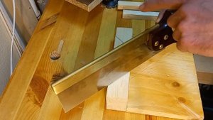 Стусло своими руками. Как сделать ровный рез, секреты.