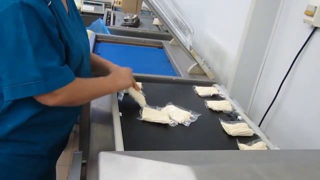 Вакуумная упаковка в двухкамерной машине Polar 2 50 смотреть онлайн