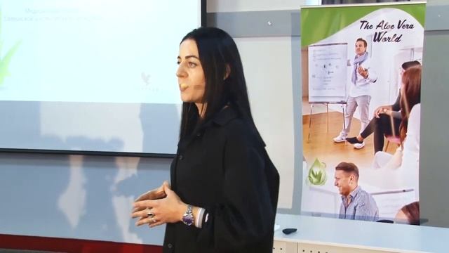 Краткий обзор продукции и производства бренда Форевер Ливинг от врача Эльзары Асановой смотреть онлайн