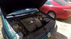 Golf 4. Замена амортизатора капота за 30с.))))