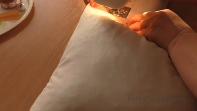 Как оформить вышивку в подушку/How to embroider a pillow