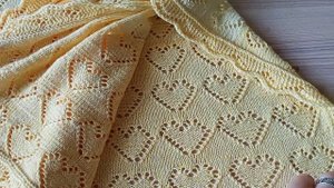 Детское ажурное покрывало в коляску