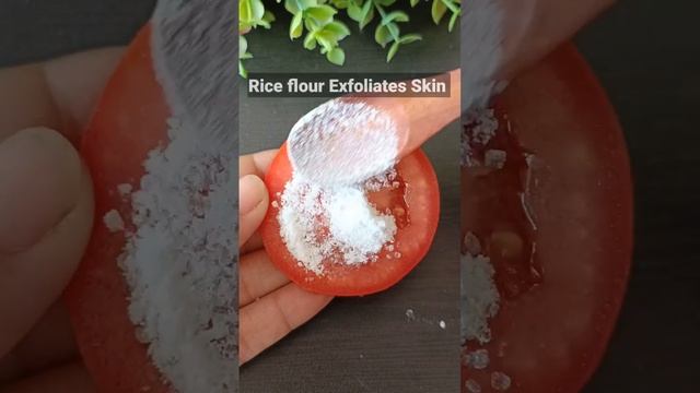 Tomato Face Scrub For Dead Skin Cells &Tan Removal || Simple & Best Way ||#short #beauty #viral