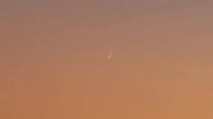 Вечерняя зорька на море сегодня. и молодой месяц 🌙 👍