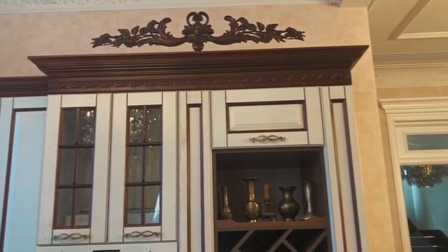 Обзор классической кухни. Рум тур. Кухни на заказ Москва смотреть онлайн