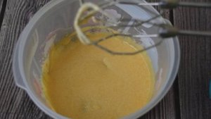 Дрожжевой пирог с клубникой