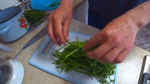 МАЙСКИЙ ДЕЛИКАТЕС - ПАПОРОТНИК ОРЛЯК! Готовлю просто и вкусно! На вкус он почти как ГРИБЫ!