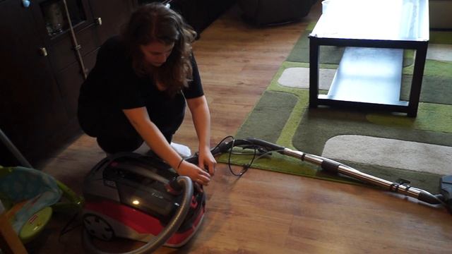 Thomas - odkurzanie i mycie jednocześnie. смотреть онлайн