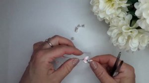 КАК СДЕЛАТЬ Заколки для волос из лент/COMO HACER FLORES de cintas/HOW TO make ribbon flowers