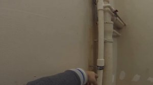 Территория ЖКХ.  Как зашить стояки ХВС и канализации.