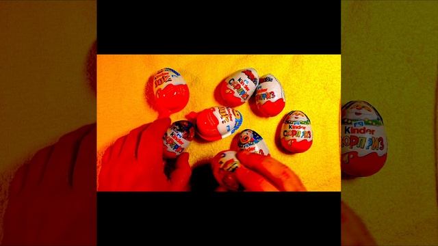 Candy's Kinder ASMR lollipops satisfying video relaxing Kinder Joy, Kinder Surprise #shorts (13)