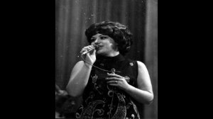 Всё на земле придумано не зря (В.Плешак - М.Сафонов)  -  ВИА "Поющие гитары" солистка  И.Понаровская