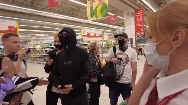 ДАЛ БЕЗЛИМИТНУЮ КАРТУ БЕЗДОМНЫМ / ПОКУПАЙ ВСЁ ЧТО МОЖЕШЬ УНЕСТИ, социальный эксперимент