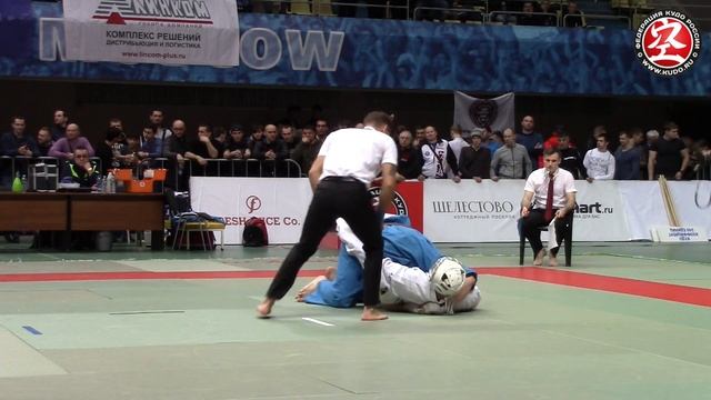 270 ед. 1/4 финала. Ларин (Москва) vs Лещев (ДВФО) смотреть онлайн