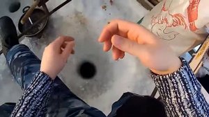 Рыбалка на ерша зимой
